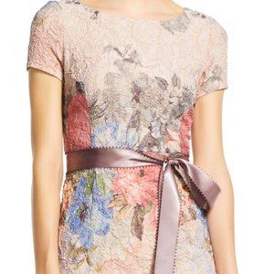 FLORAL MATELASSE GOWN IN BLUSH MULTI